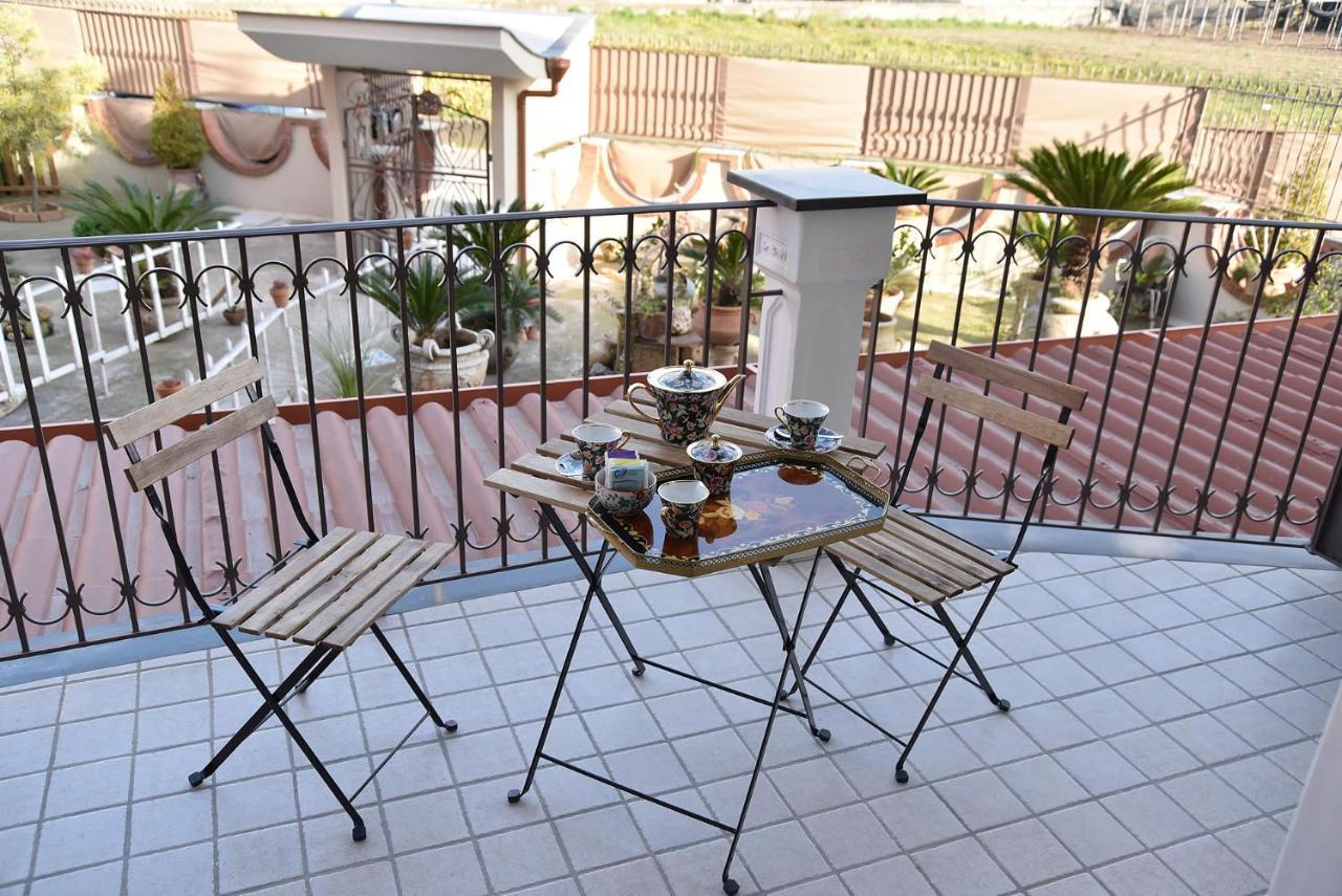 B&B Le Cycas Castellammare di Stabia Exterior foto