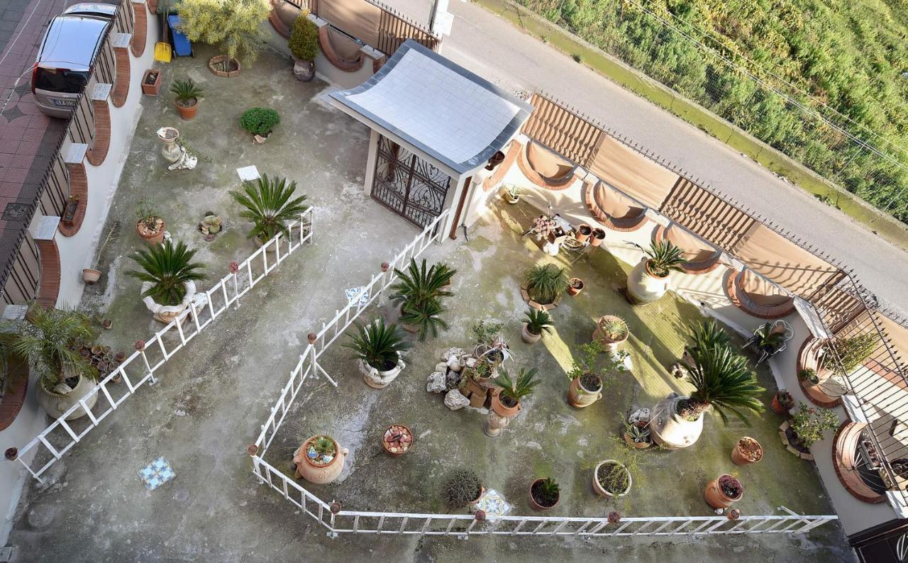 B&B Le Cycas Castellammare di Stabia Exterior foto